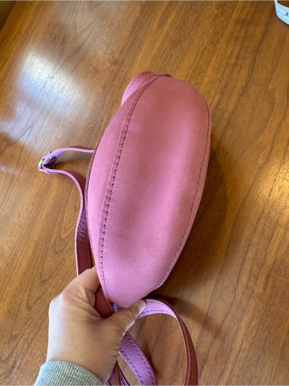 Portland Leather Koala Sling Bag - Picture 12 of 15